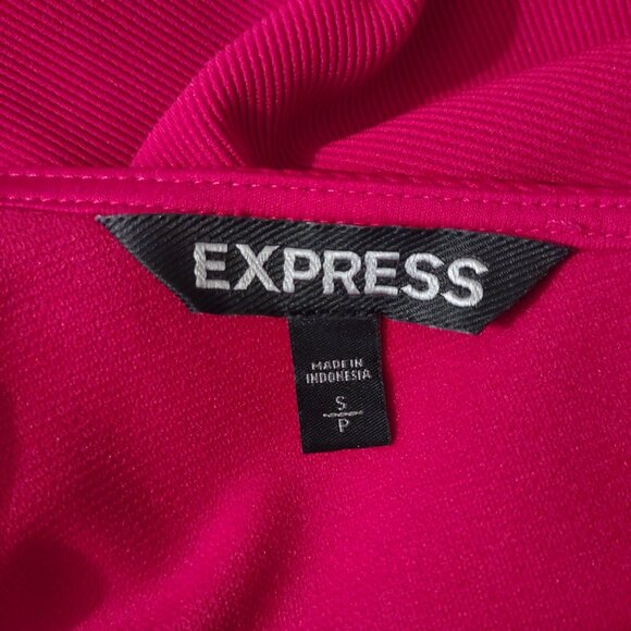 Red Dress - Picture 3 of 3